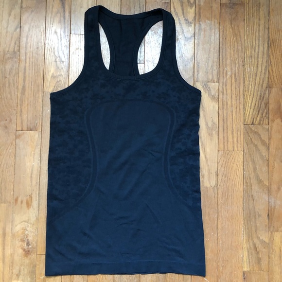 lululemon athletica Tops - Lululemon swiftly tank